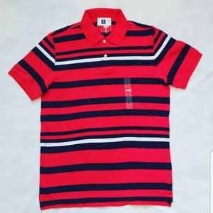 GAP  shirt